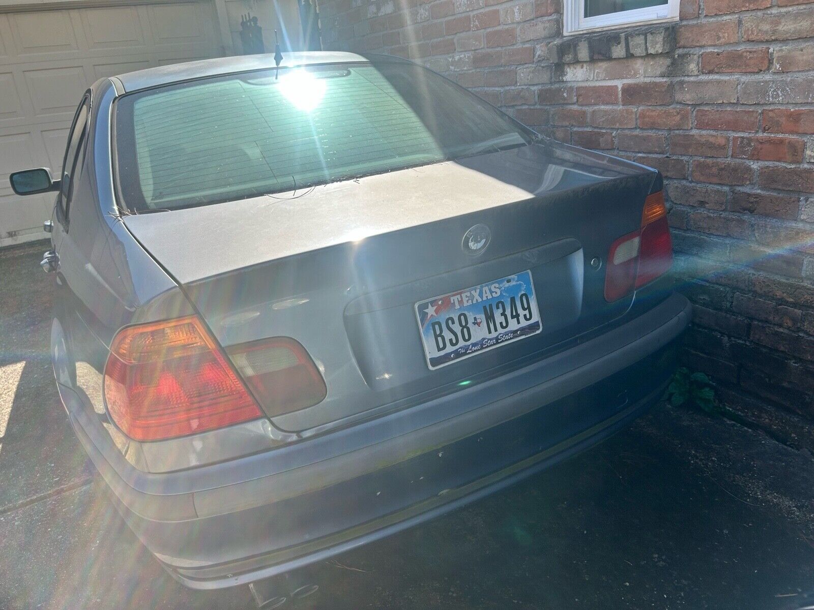 BMW 323i
