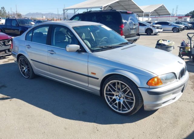 BMW 330i