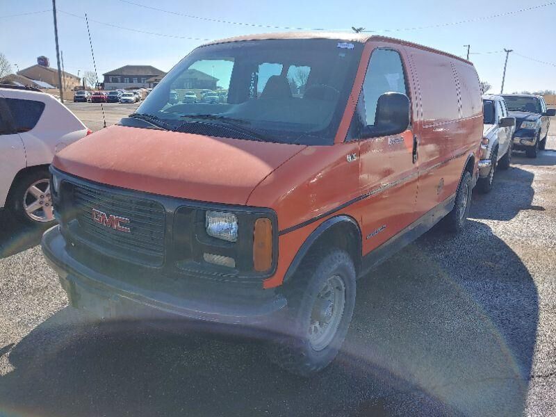 GMC Savana