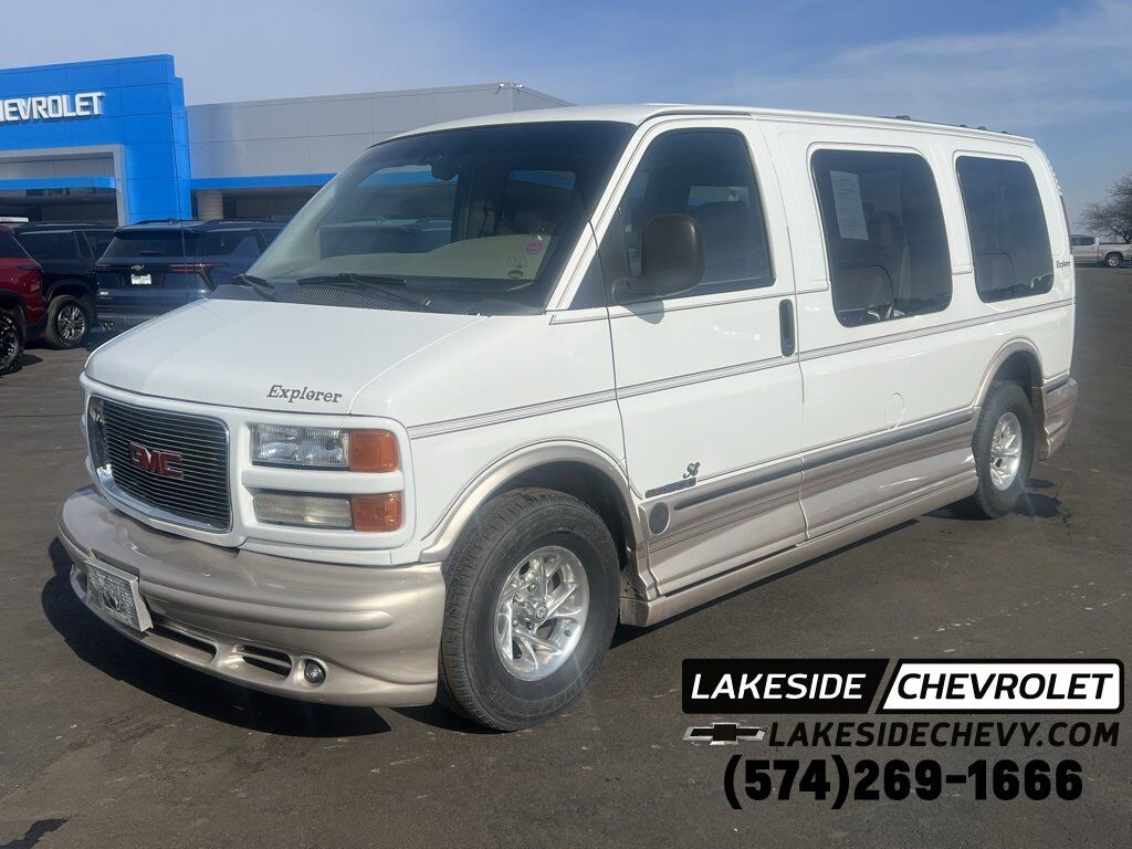 GMC Savana