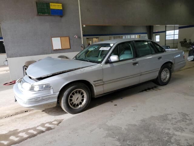 Ford Crown Victoria
