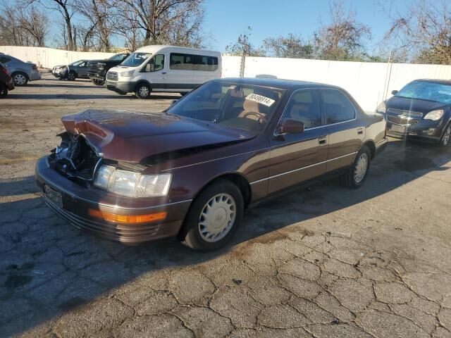 Lexus LS