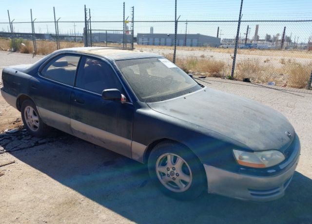 Lexus ES