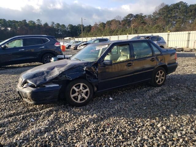 Volvo S70