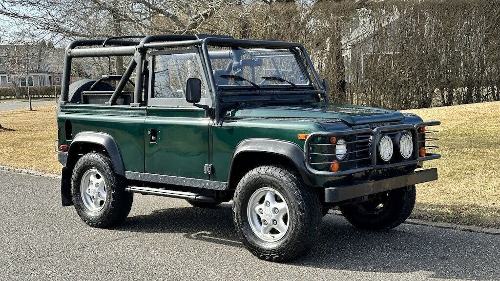 Land Rover Defender