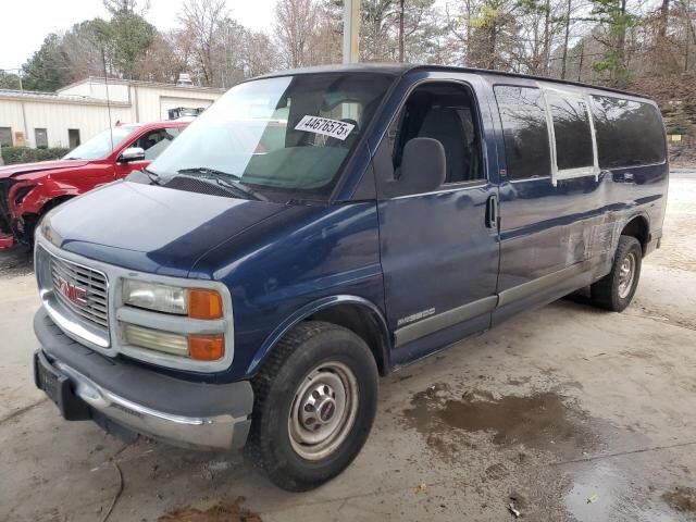GMC Savana