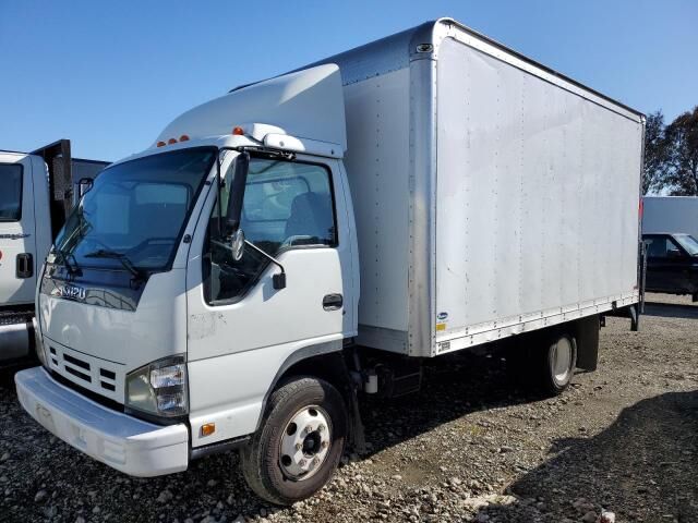Isuzu NPR
