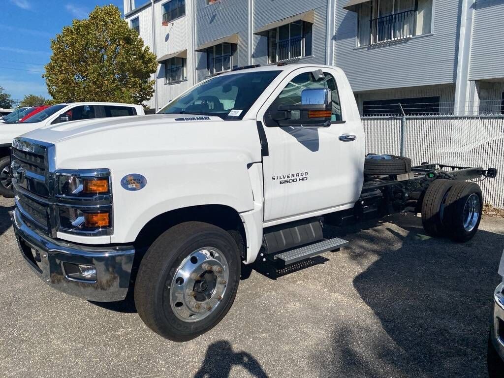 2024 GMC Silverado Medium Duty