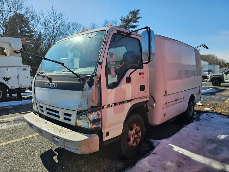 Isuzu NPR