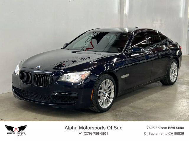 BMW 740i