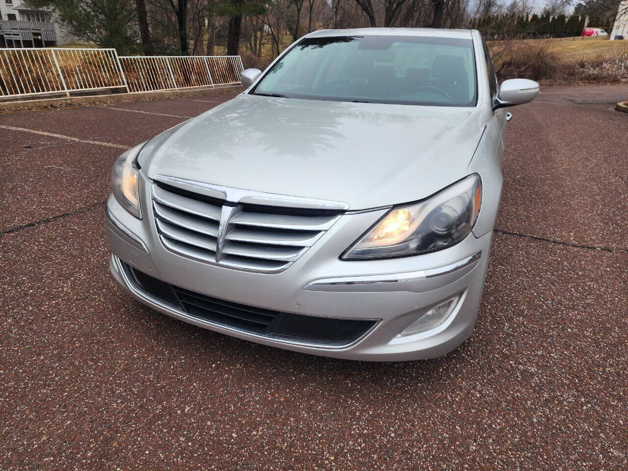 2012 HYUNDAI Genesis