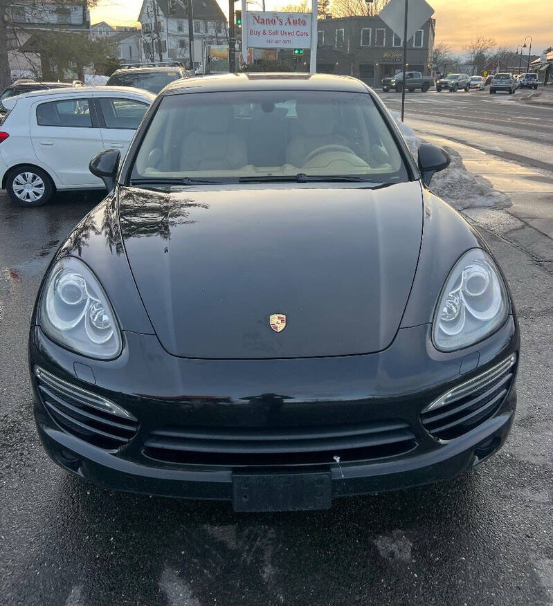 2011 PORSCHE Cayenne