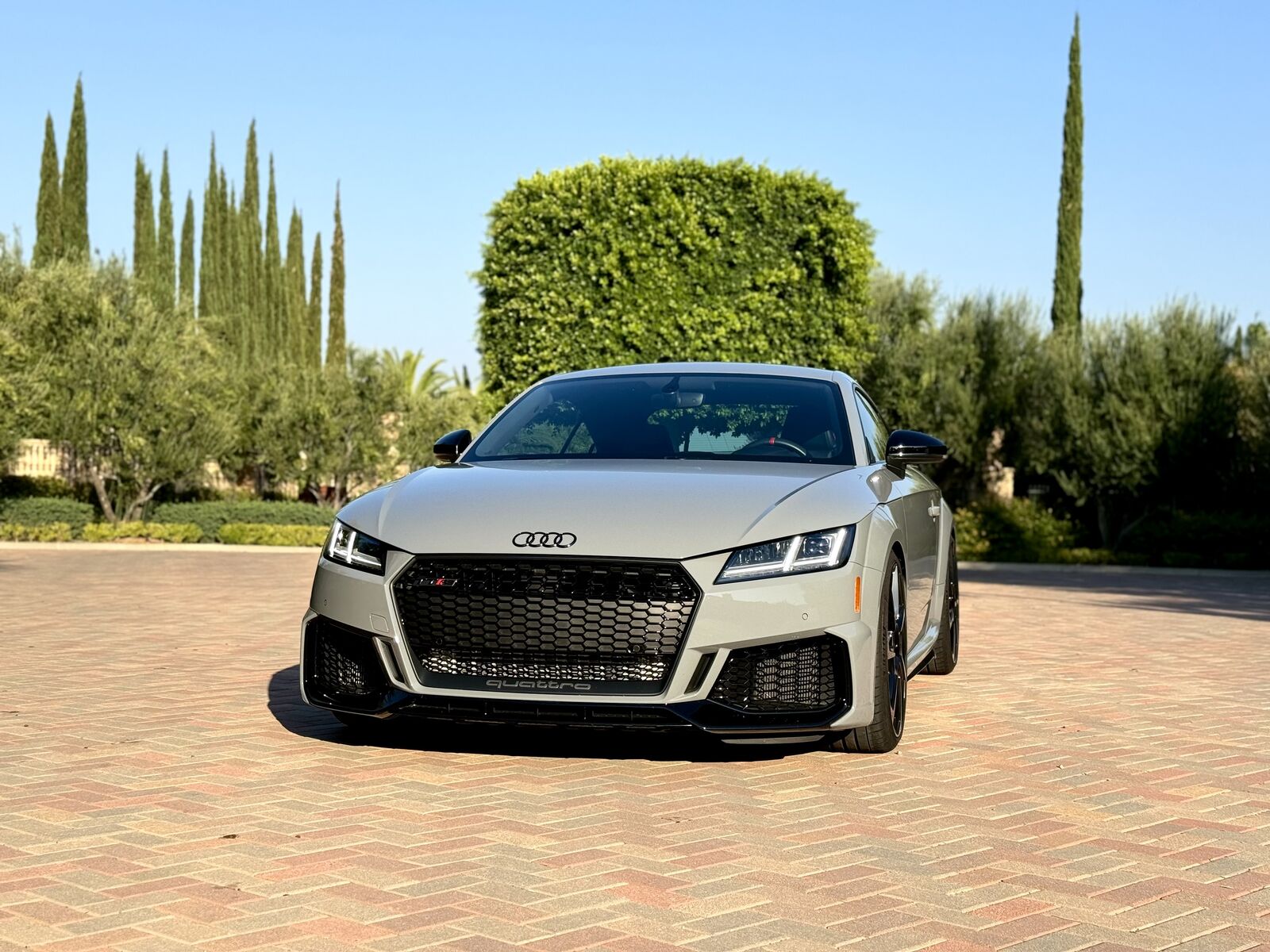 AUDI