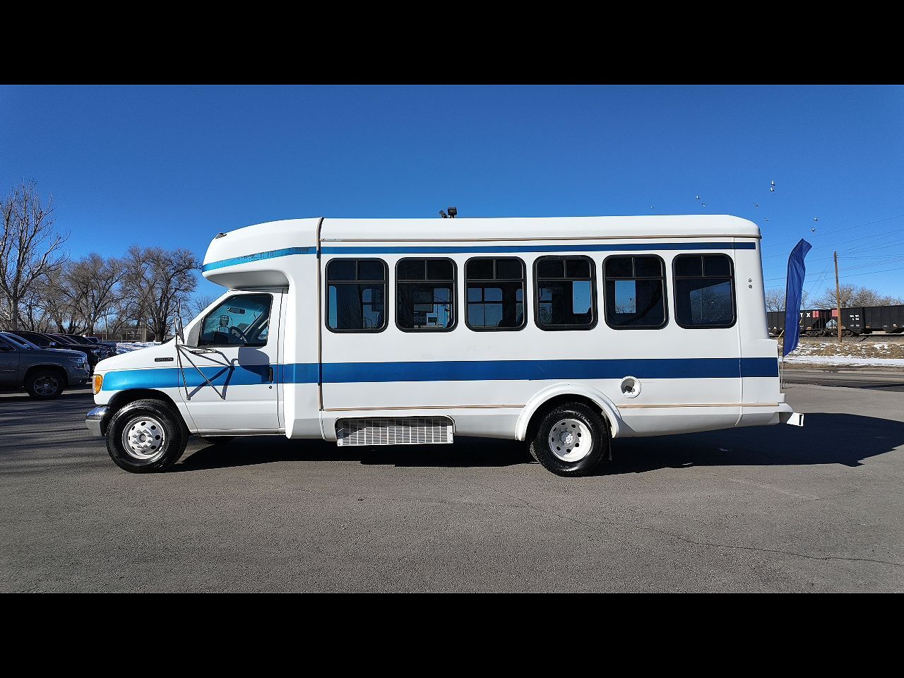Ford E-350