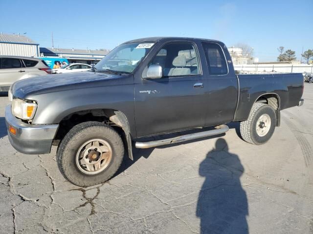 Toyota T100