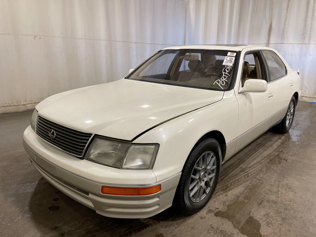 LEXUS