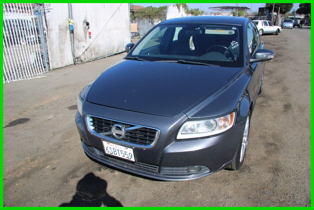 Volvo S40