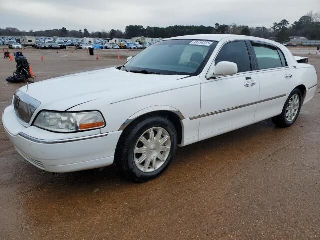 Lincoln Town Car