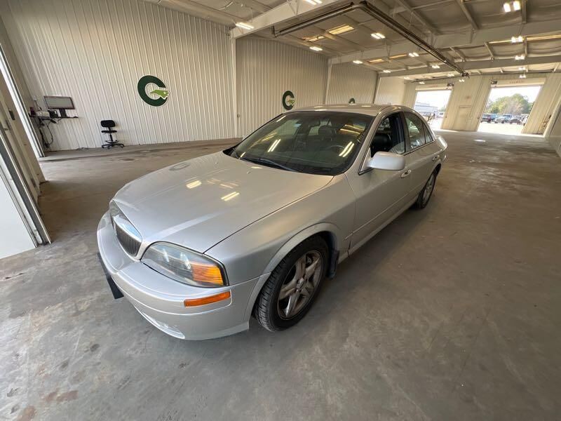 Lincoln LS