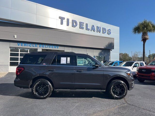 2024 FORD Expedition