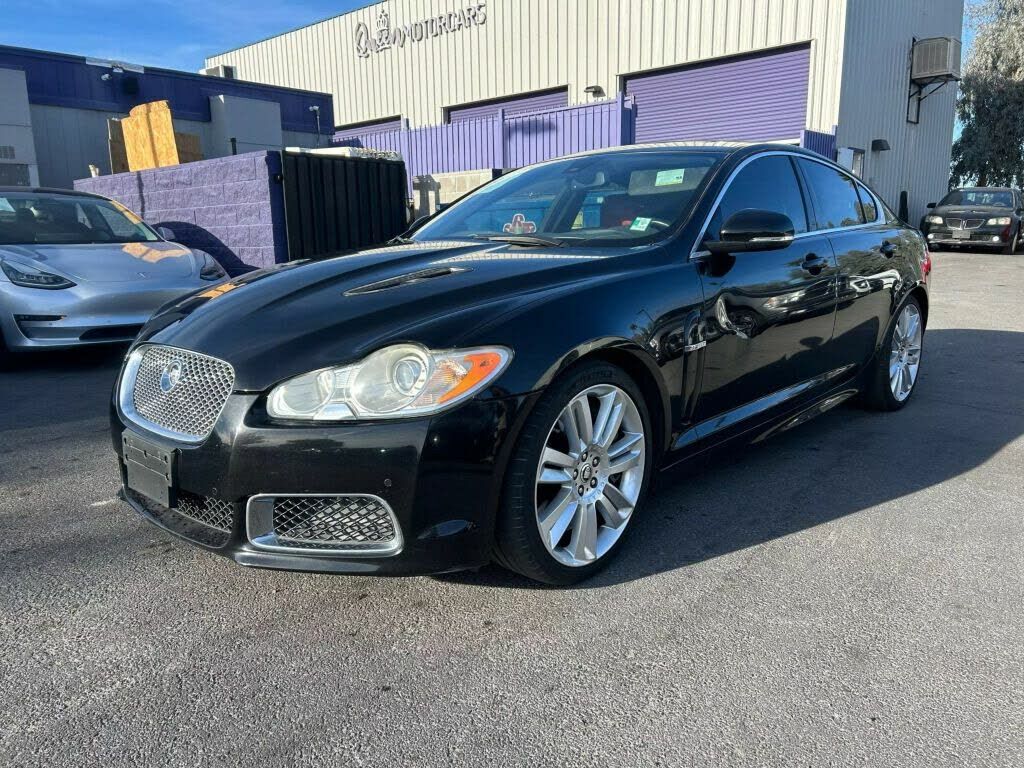 Jaguar XF