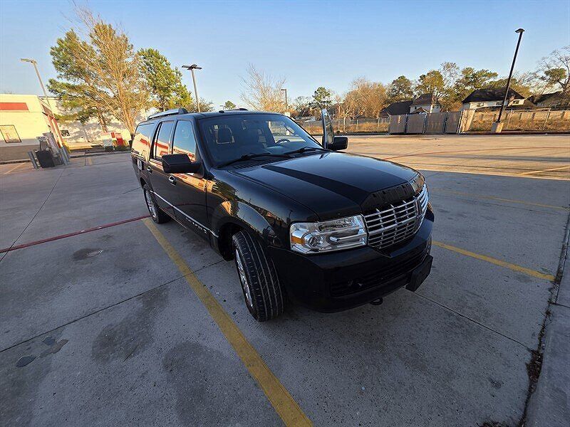 Lincoln Navigator