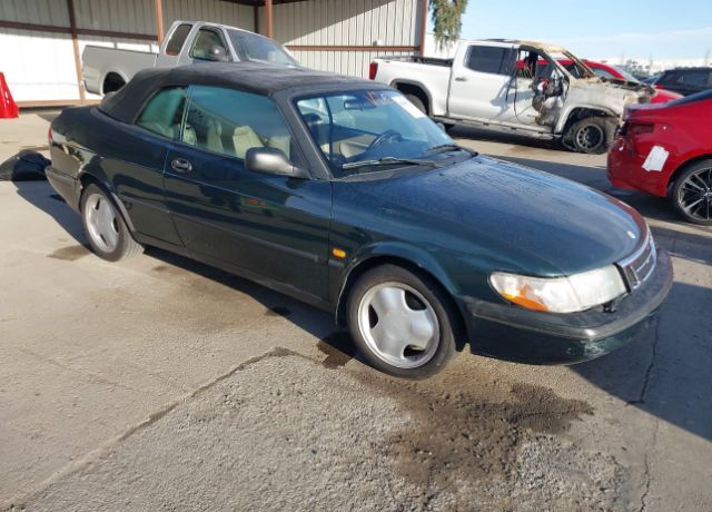 Saab 900