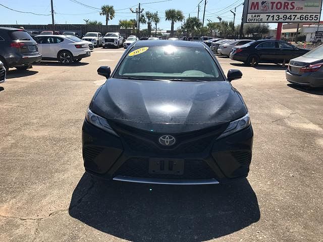 2018 TOYOTA Camry
