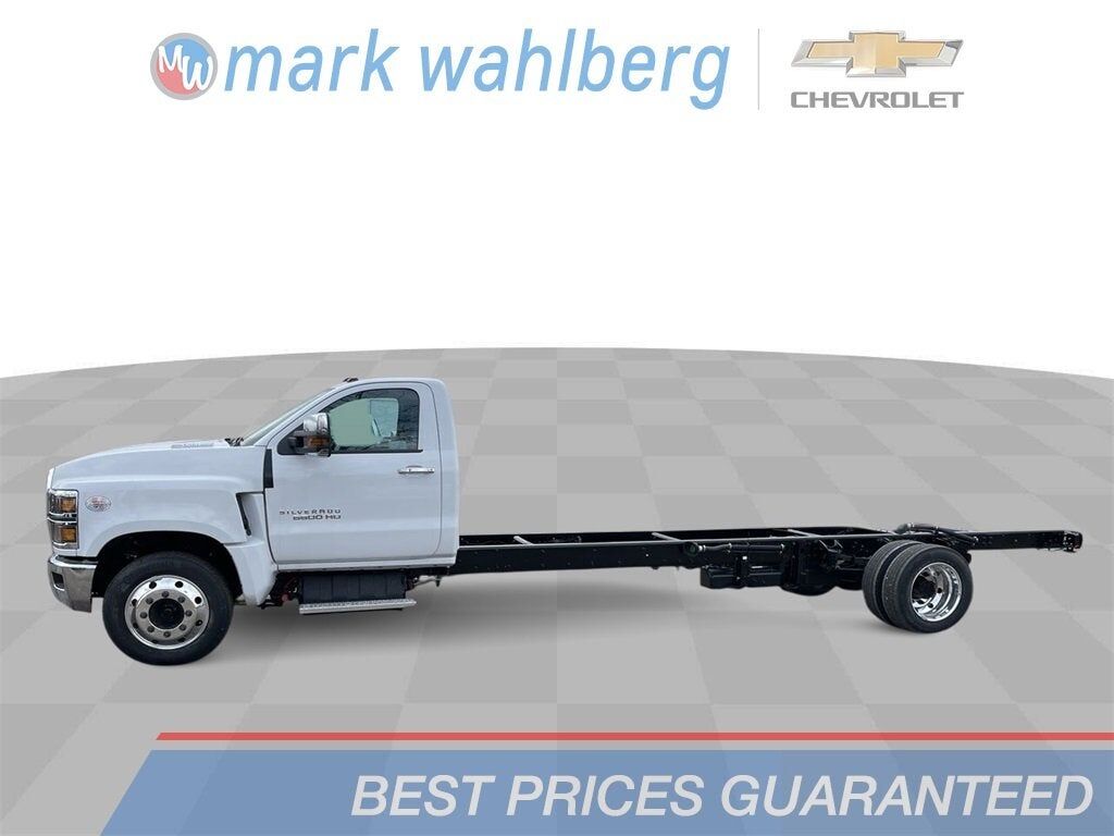 2024 GMC Silverado Medium Duty