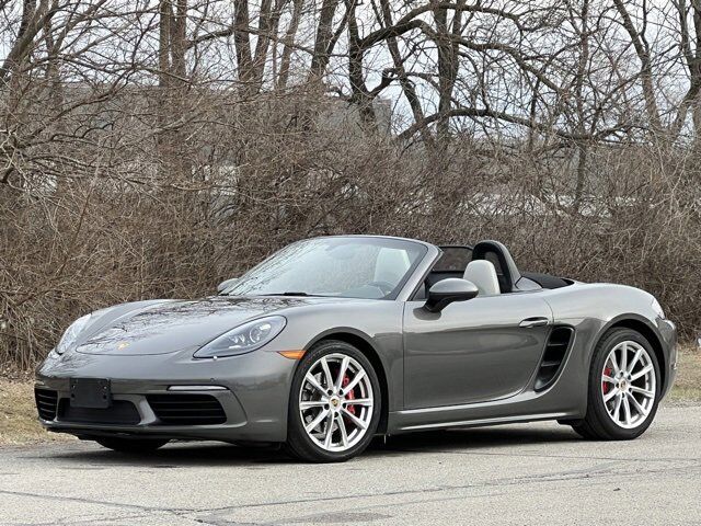 PORSCHE