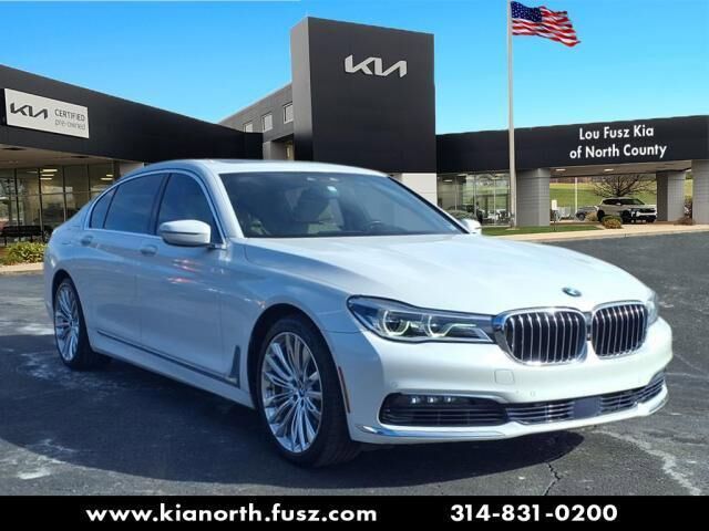 BMW 750i / B7