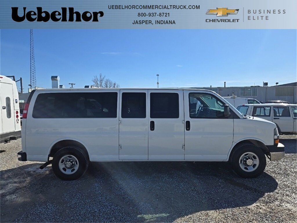 2016 CHEVROLET Express