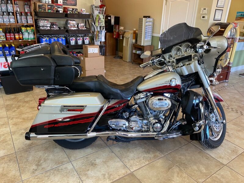 2006 HARLEY DAVIDSON CVO Ultra Classic Electra Glide