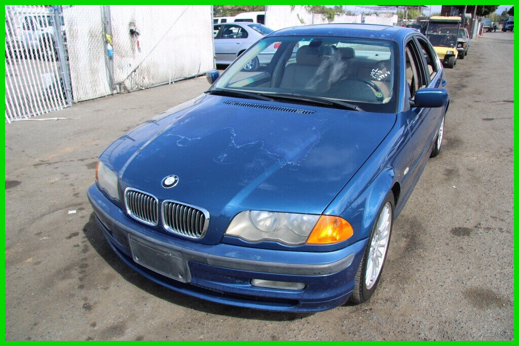 BMW 330i