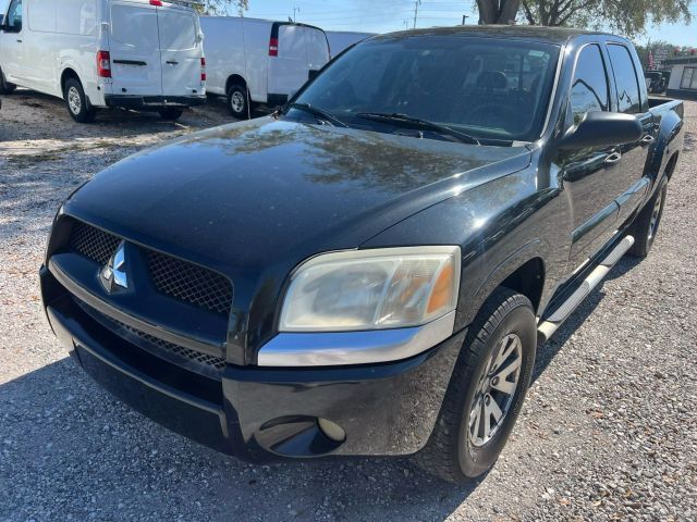 Mitsubishi Raider