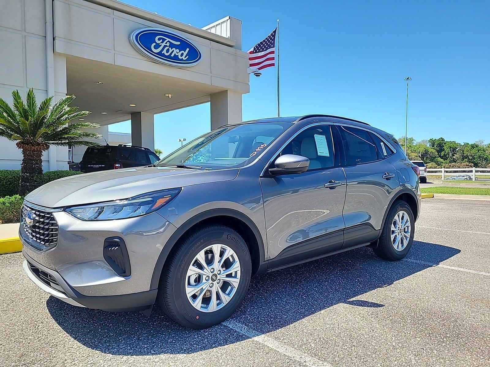 2024 FORD Escape