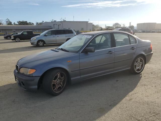 BMW 330i