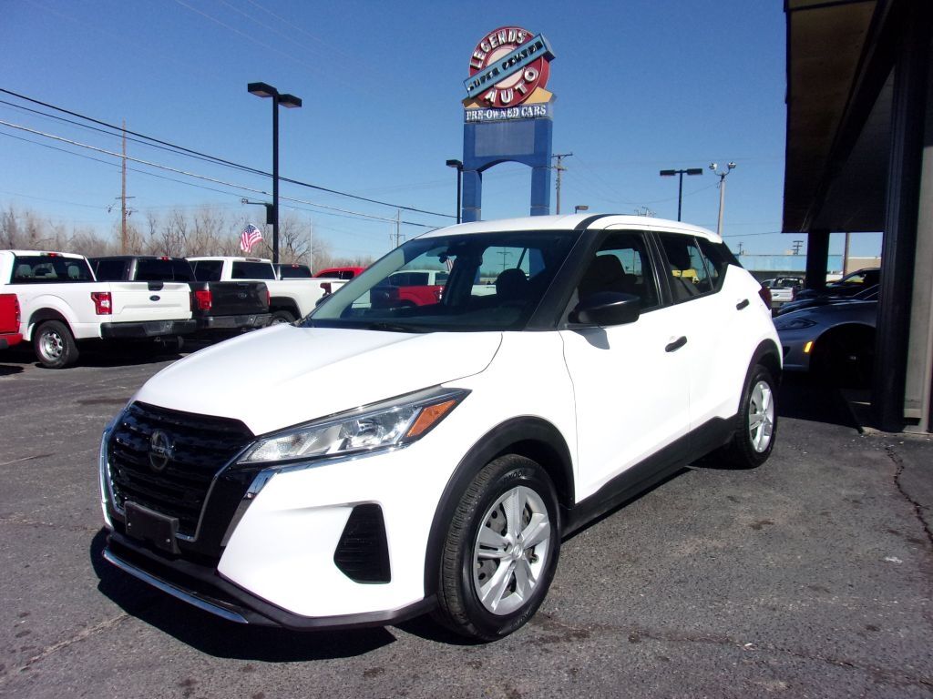 2021 NISSAN Kicks