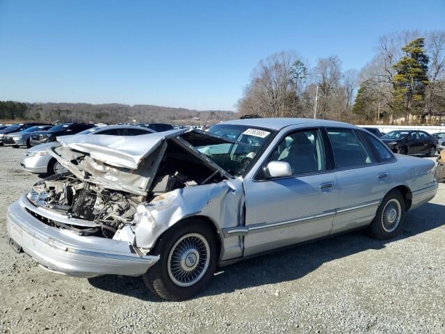 Ford Crown Victoria