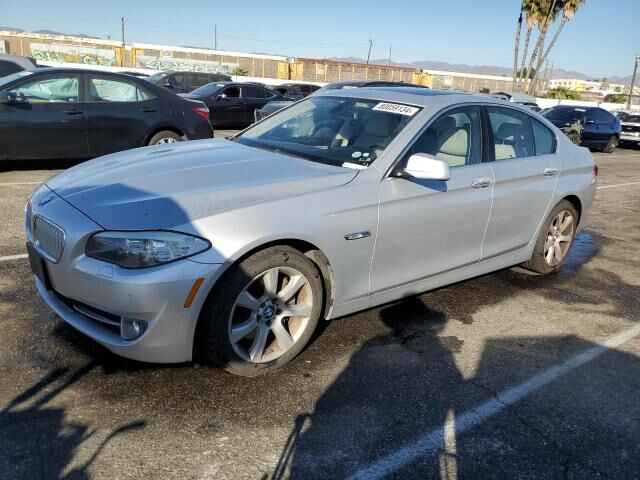BMW 550i