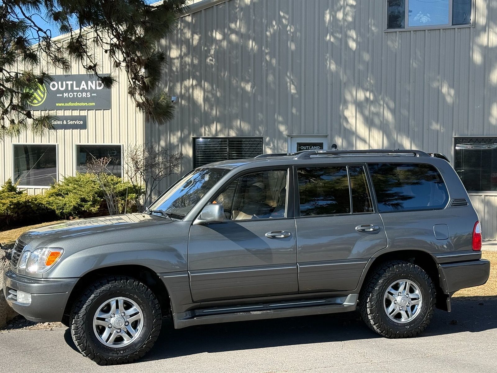 Lexus LX