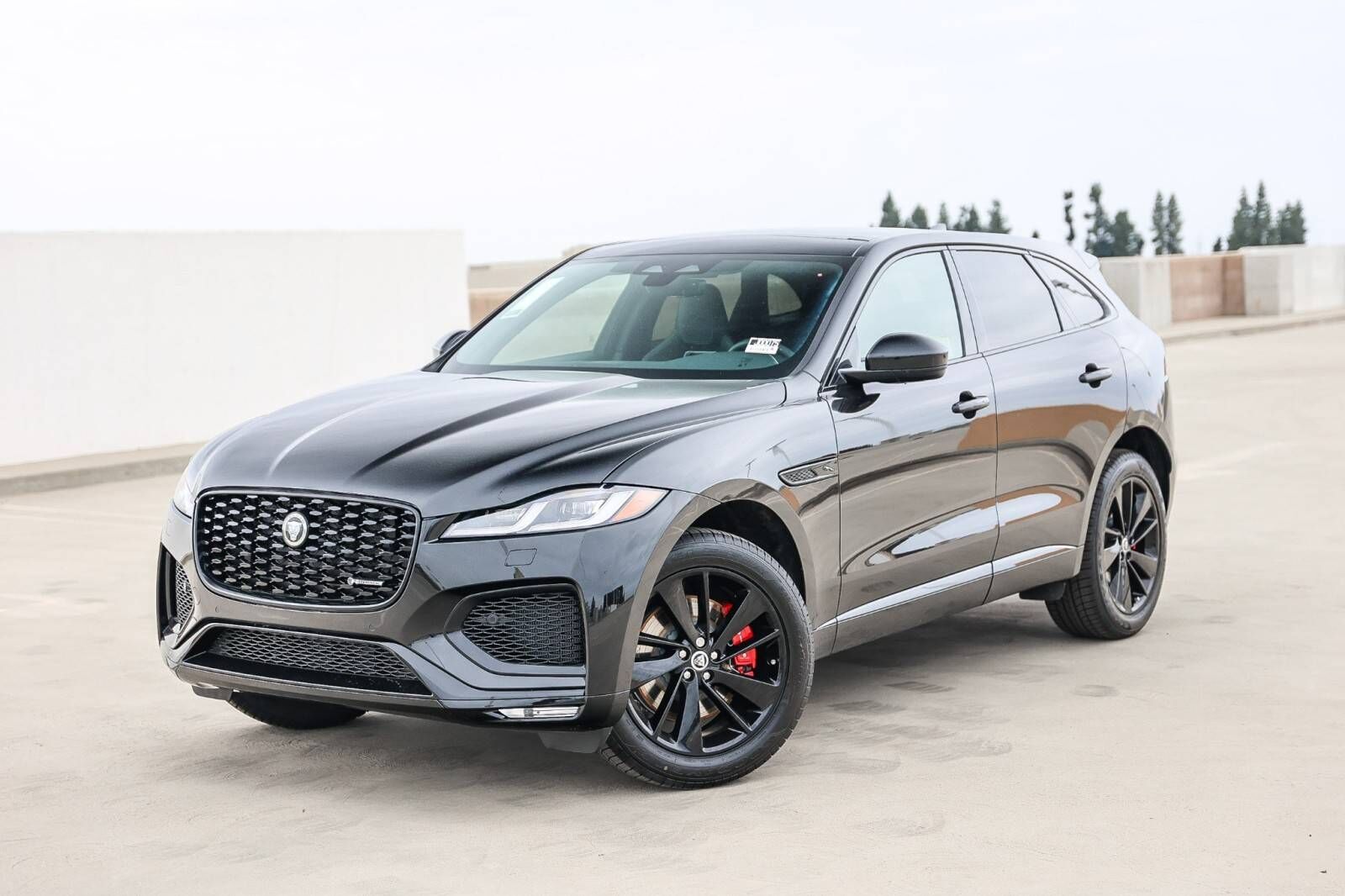 2025 JAGUAR F-Pace