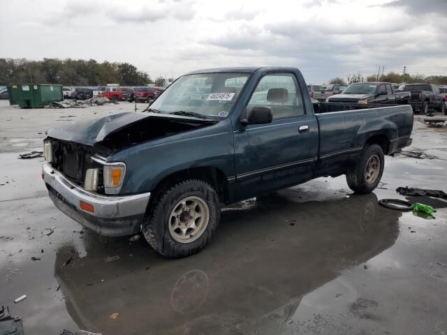 Toyota T100