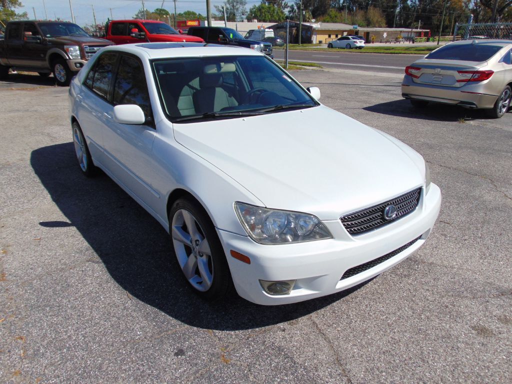 Lexus IS