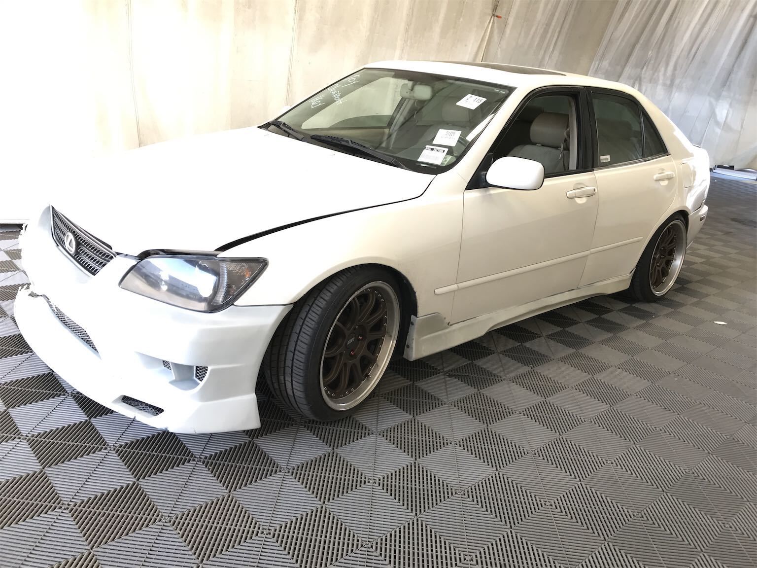 Lexus IS
