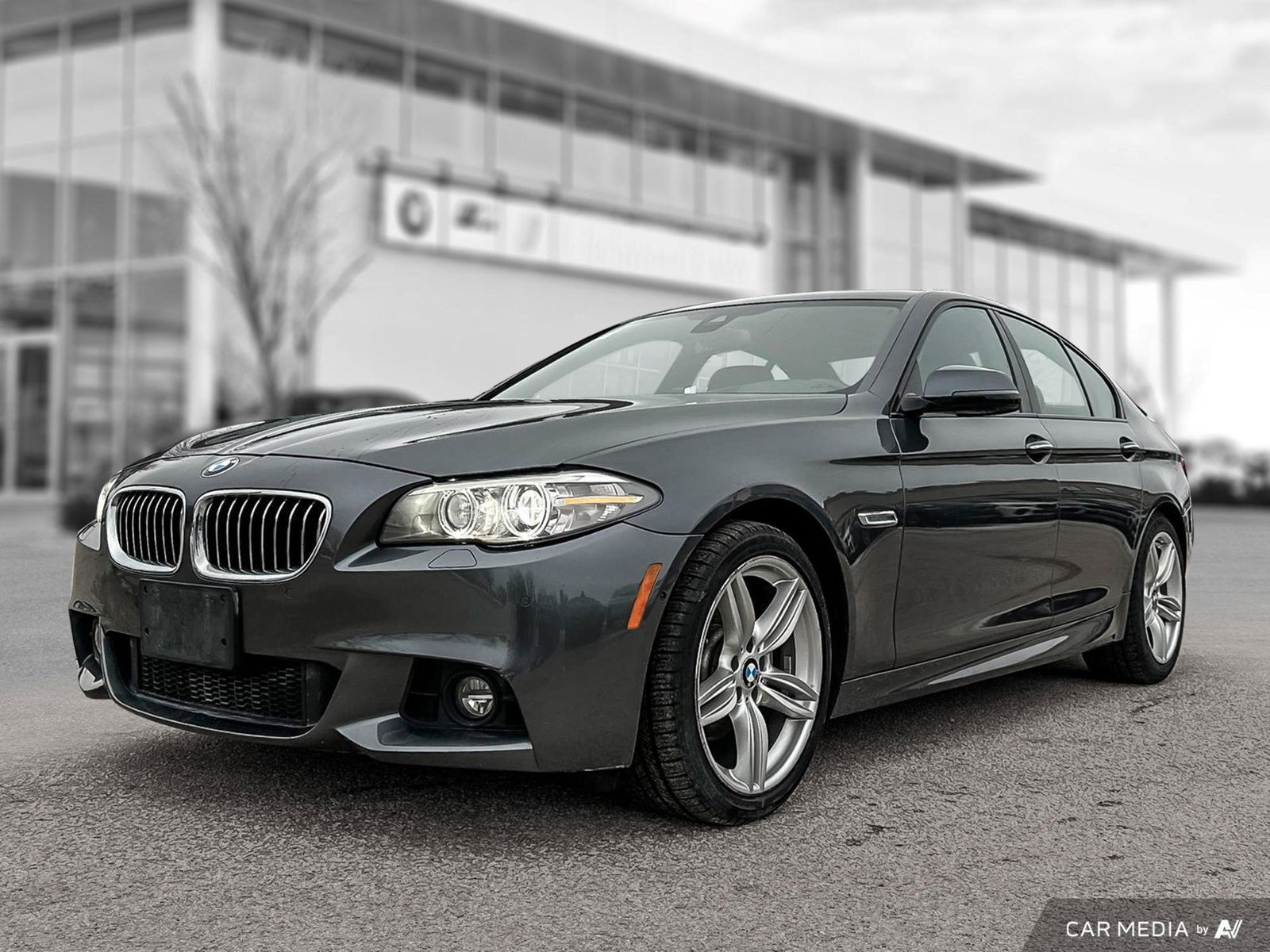 BMW 528i