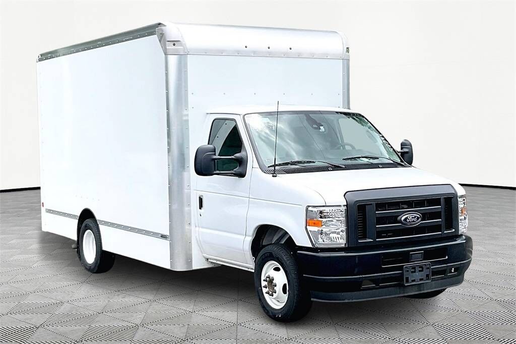 2024 FORD E-350