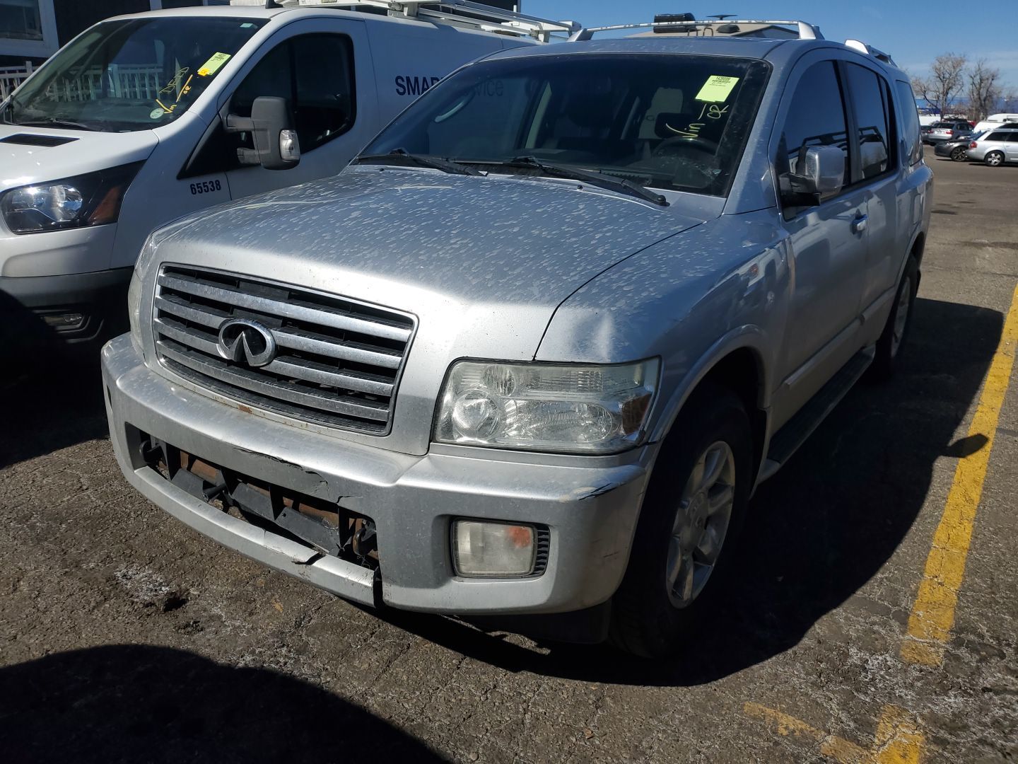 Infiniti QX56
