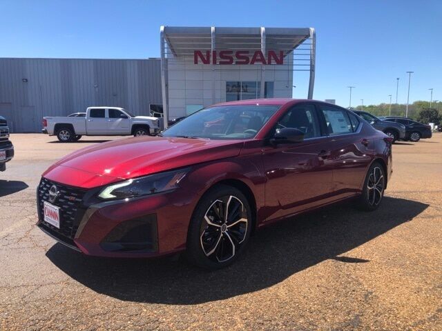 2024 NISSAN Altima