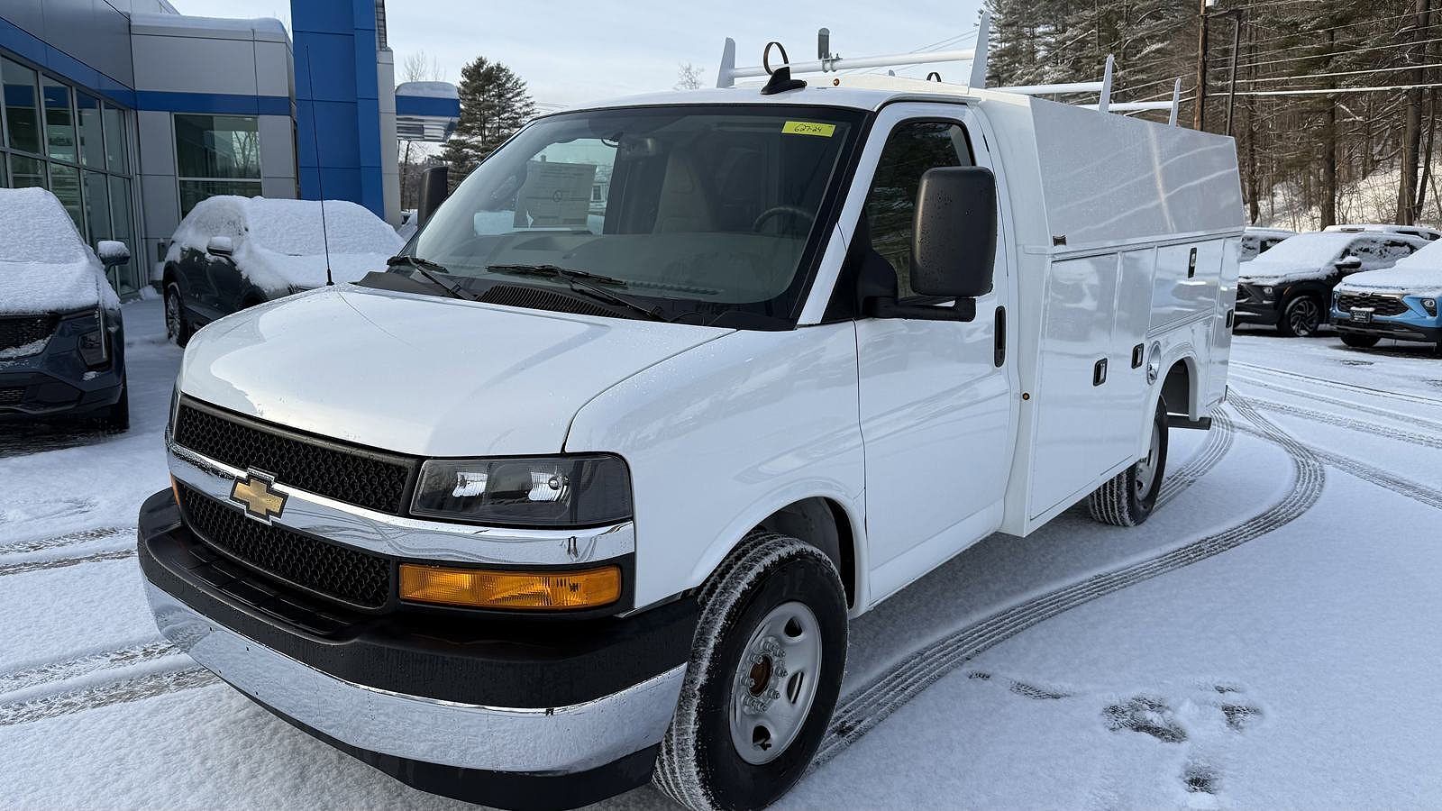2024 CHEVROLET Express